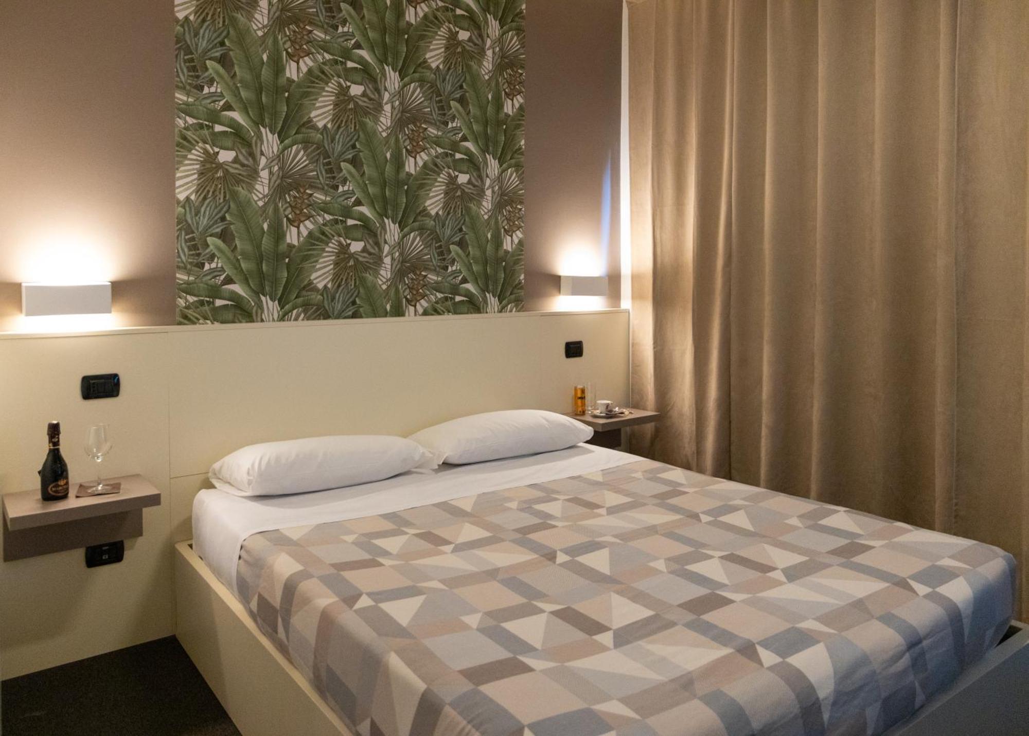 Hotel Giallo ノチェート エクステリア 写真